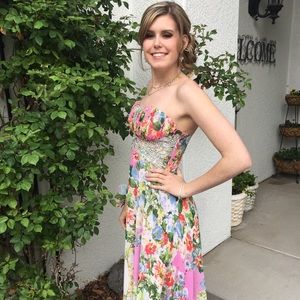 Beautiful floral prom dress worn once